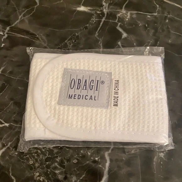 SuzanObagiMD Retivance Skin Rejuvenating Complex. For all skin types - Picture 4 of 4